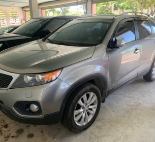 Xe ôtô con nhãn hiệu KIA, năm sản xuất 2011, mã kiểu loại: SORENTO XM 24G E2 AT-4WD, 7 chỗ, biển kiểm soát số: 92A-000.32, đã qua sử dụng